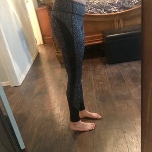 Lululemon full length leggings.